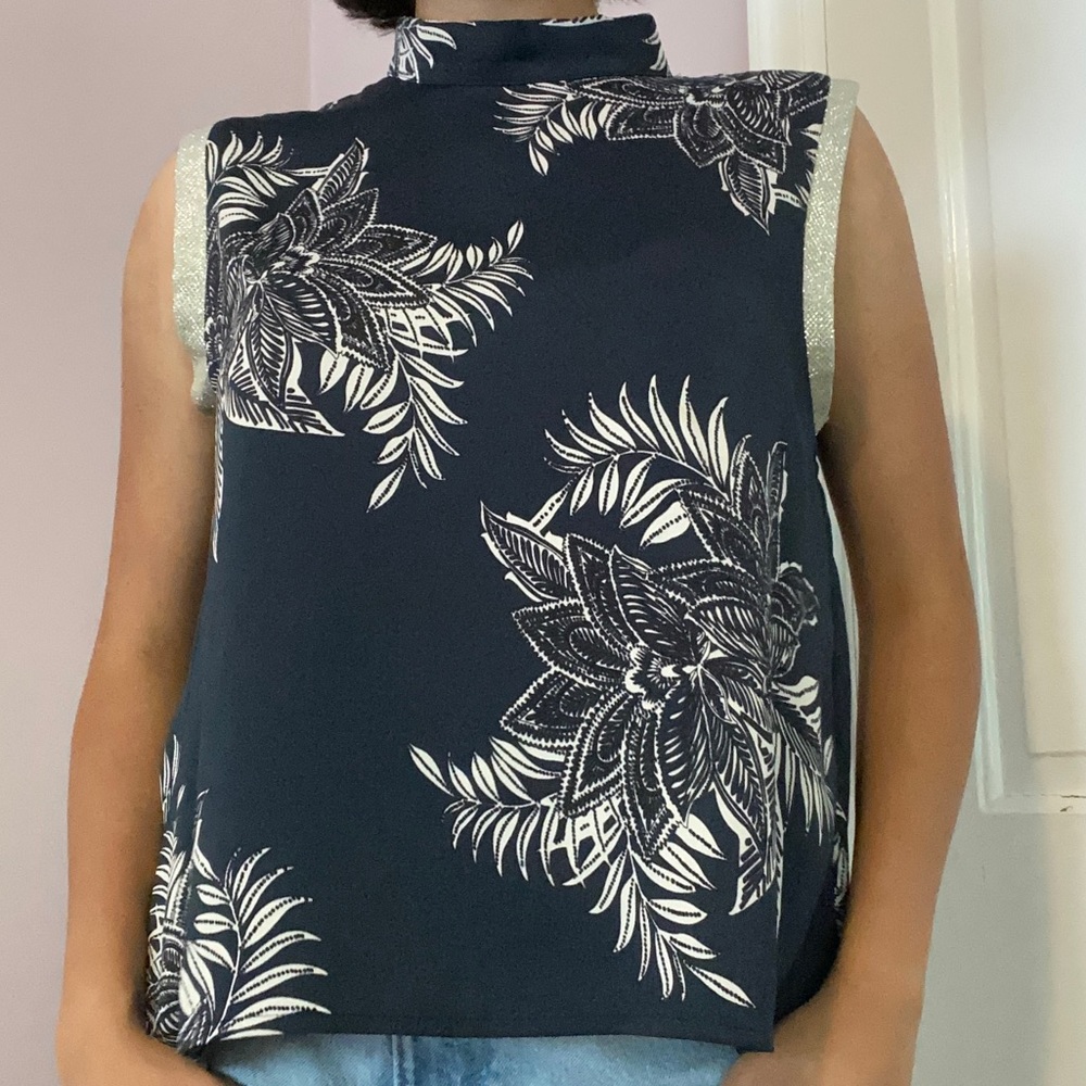 Navy blue patterned top